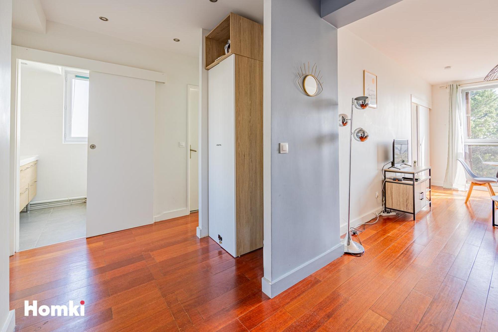 Beau T3-residence Calme-proche Paris/la Defense Appartement